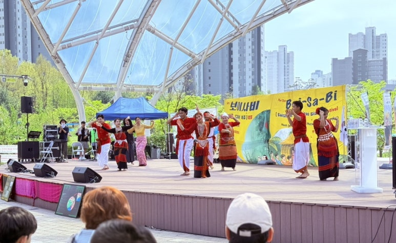 김포시, 제21회 보이사비 축제 개최…상호문화도시 기반 강화 이미지 4
