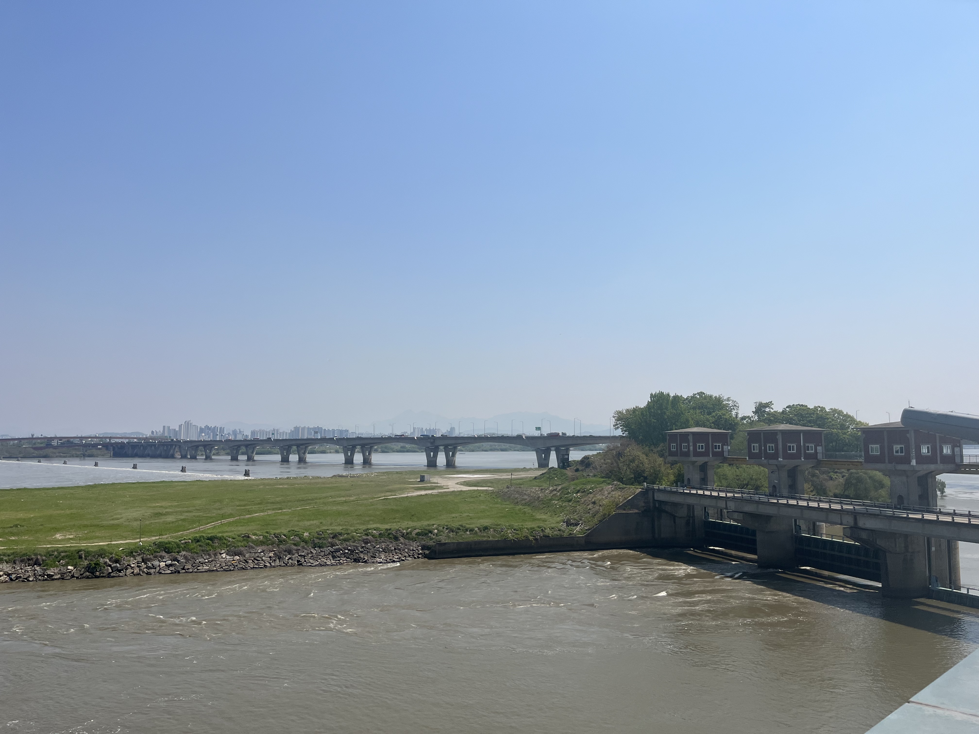 ‘상상’이 ‘현실’로… 김포, 50년 철책 걷어내고 수변 일상 연다 이미지