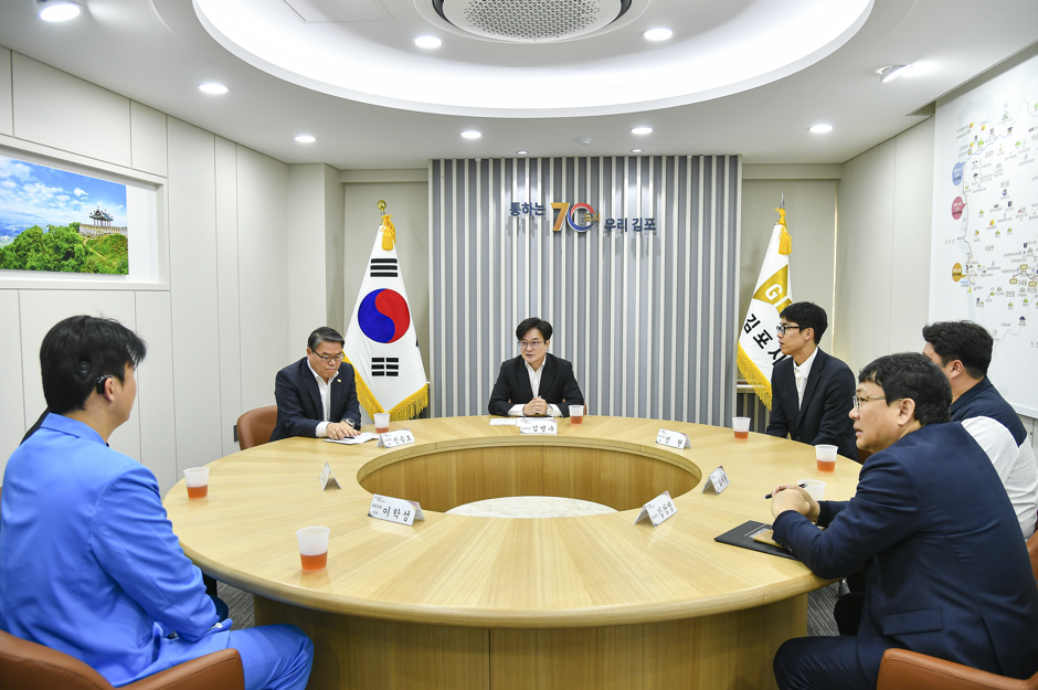 김포시청 태권도 이학성, 데플림픽 4연패...포상금 전달 이미지 2