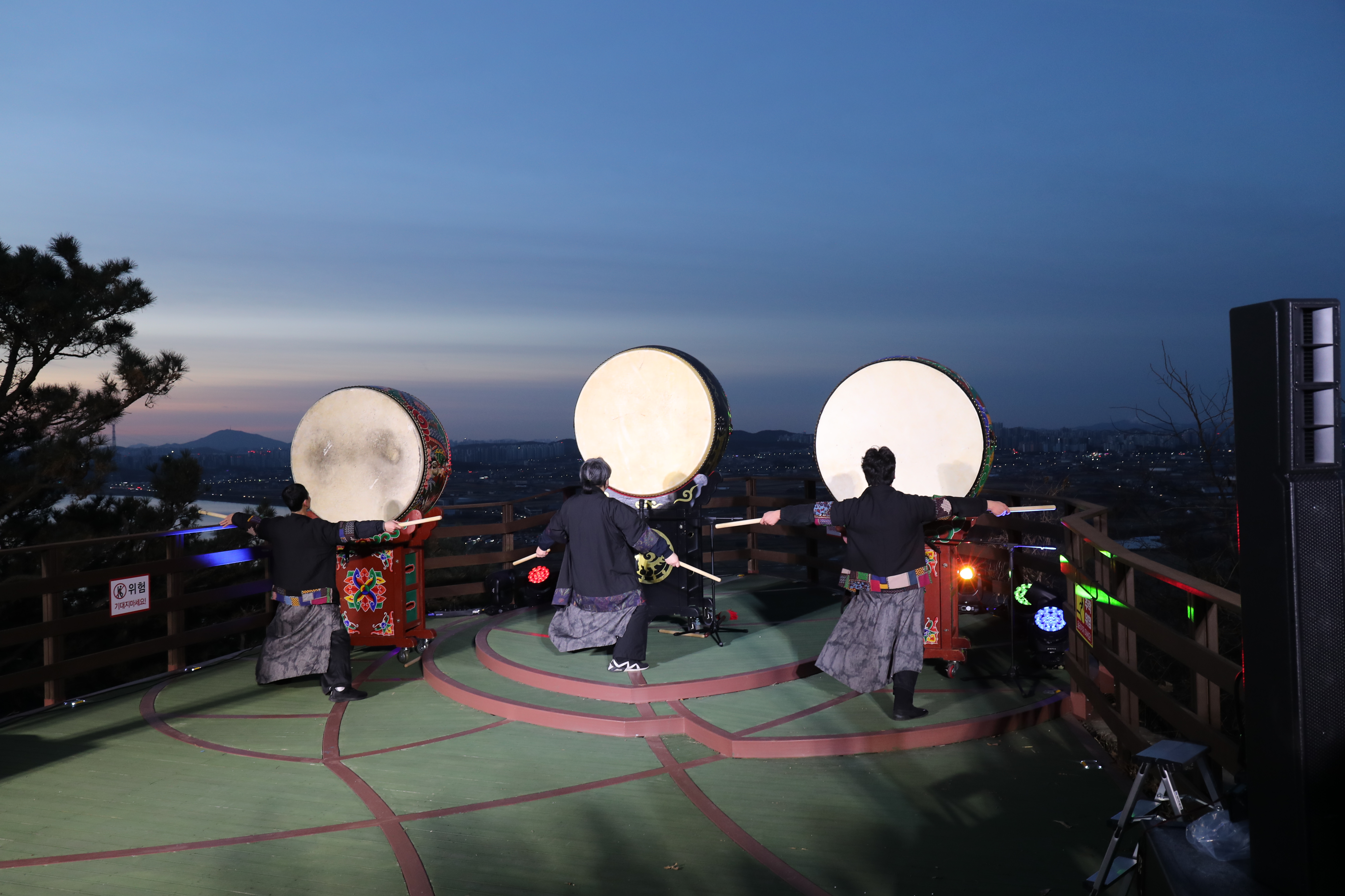 시민과 함께 맞이한 새해 첫 아침, 2026 봉성산 해맞이 행사 열려 이미지 4