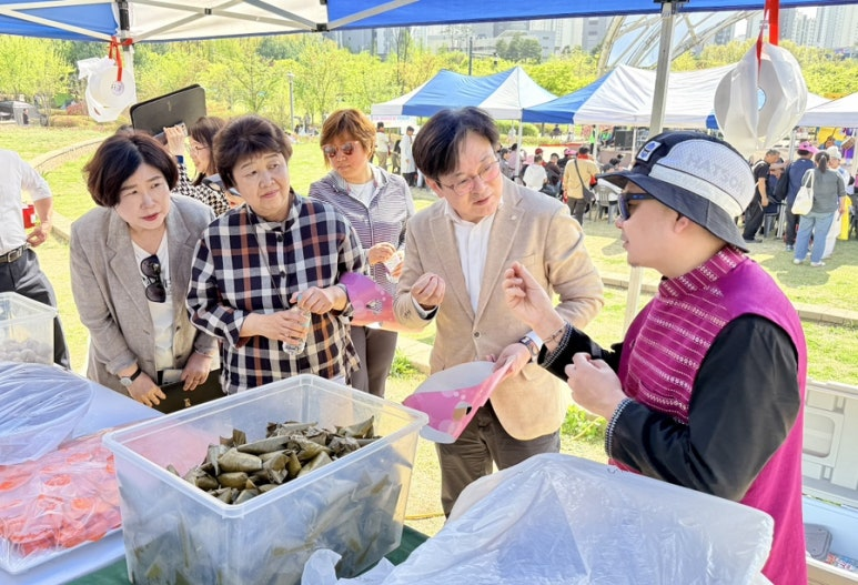 김포시, 제21회 보이사비 축제 개최…상호문화도시 기반 강화 이미지 3