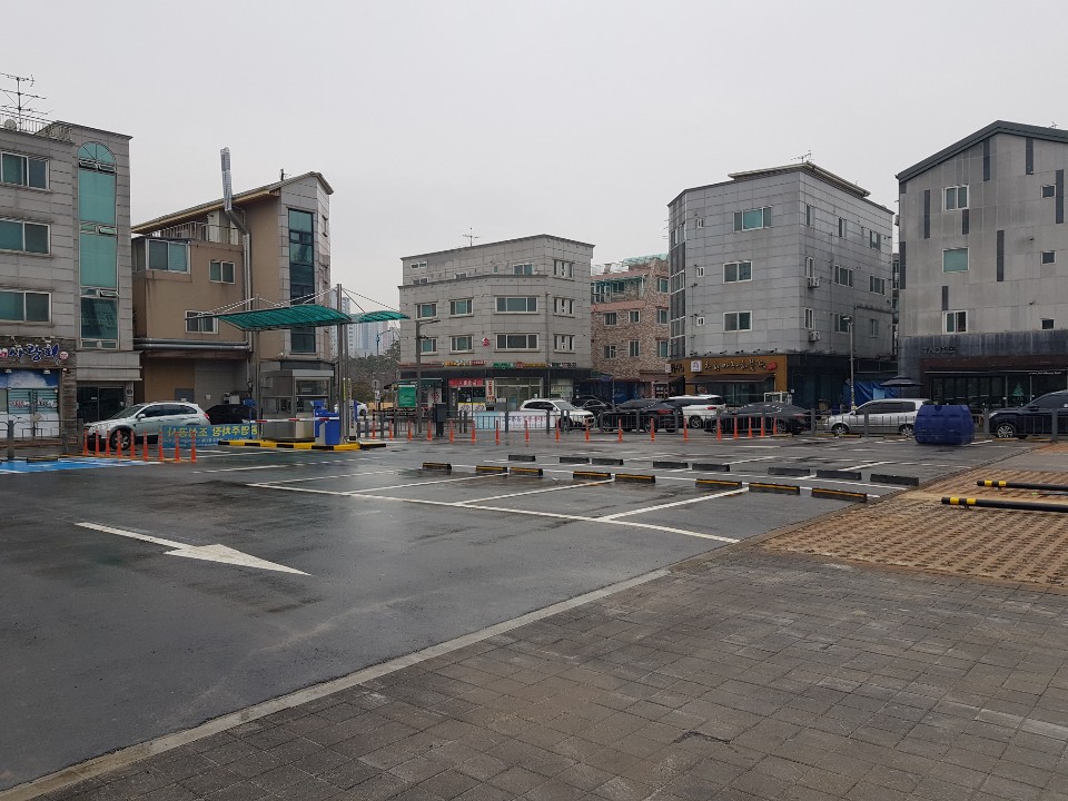 김포시, 장기동 먹자골목 공영주차장 확장공사 완료…15일부터 운영 이미지 1