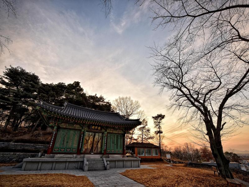 용화사 미륵석불 이미지 2
