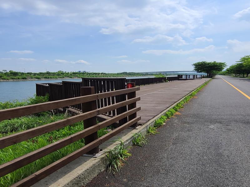 경기둘레길 57코스(아라김포여객터미널~김포장릉산 쉼터) 대표 이미지